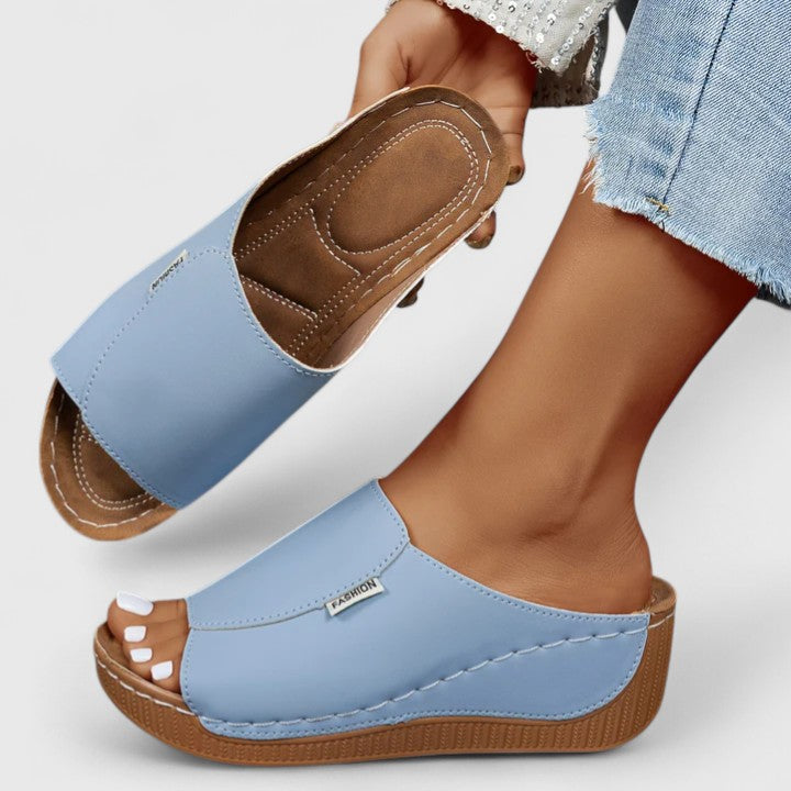Vivia | Soft Horizon Sandal