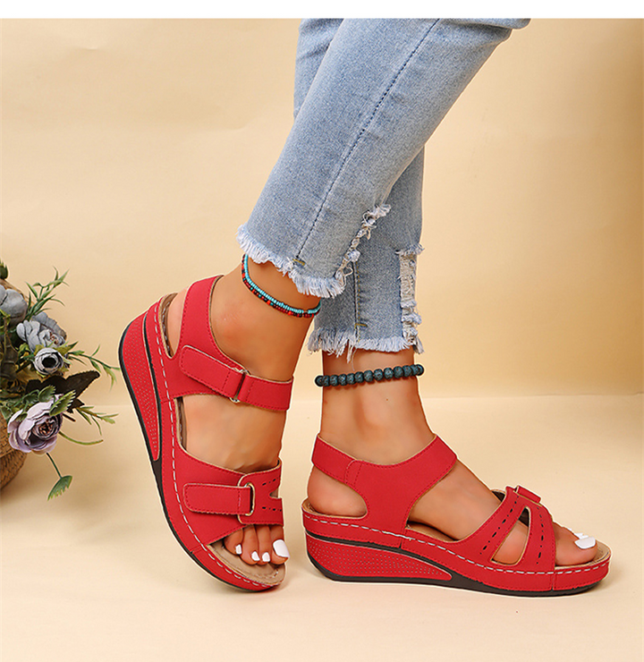 Molly - Adjustable Cushioned Strap Sandals
